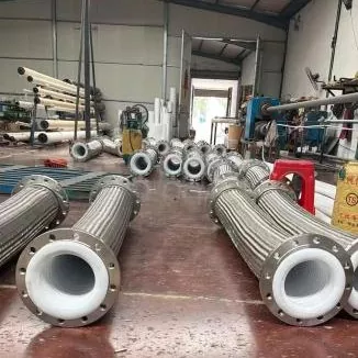 Furtun metalic flexibil