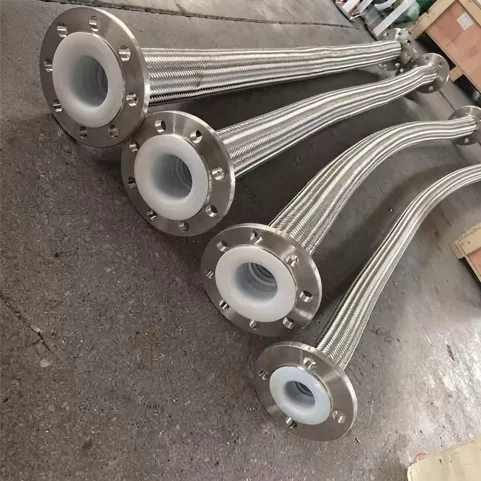 Furtun metalic flexibil